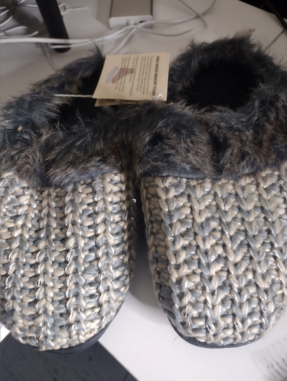 NWT Dena Lives Ultra Soft Slippers With Shimmer And Memory Foam